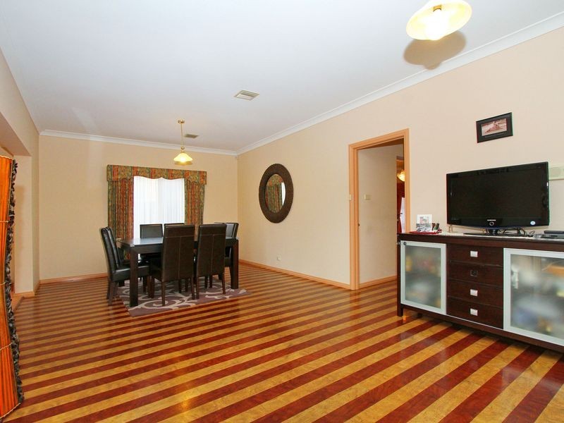 86 Manning Clark Road, Mill Park VIC 3082