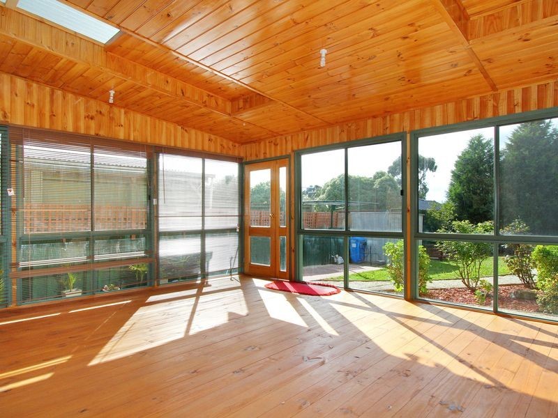 86 Manning Clark Road, Mill Park VIC 3082