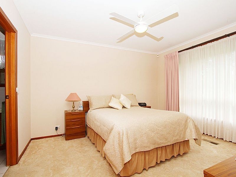 39 Telopea Crescent, Mill Park VIC 3082