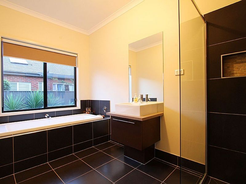 14 Balfour Drive, Mernda VIC 3754