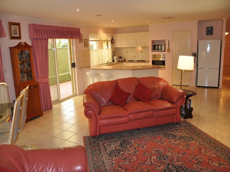 9 O’Loughlin Place, South Morang VIC 3752