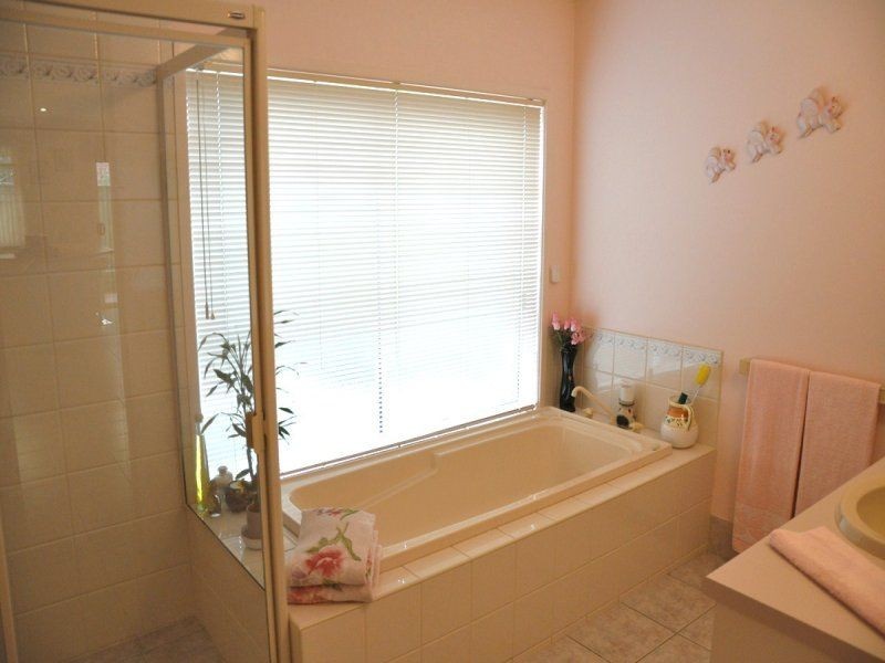 9 O’Loughlin Place, South Morang VIC 3752