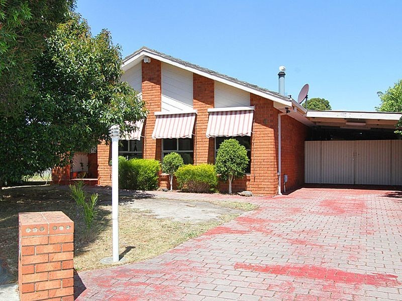 8 James Ruse Court, Mill Park VIC 3082