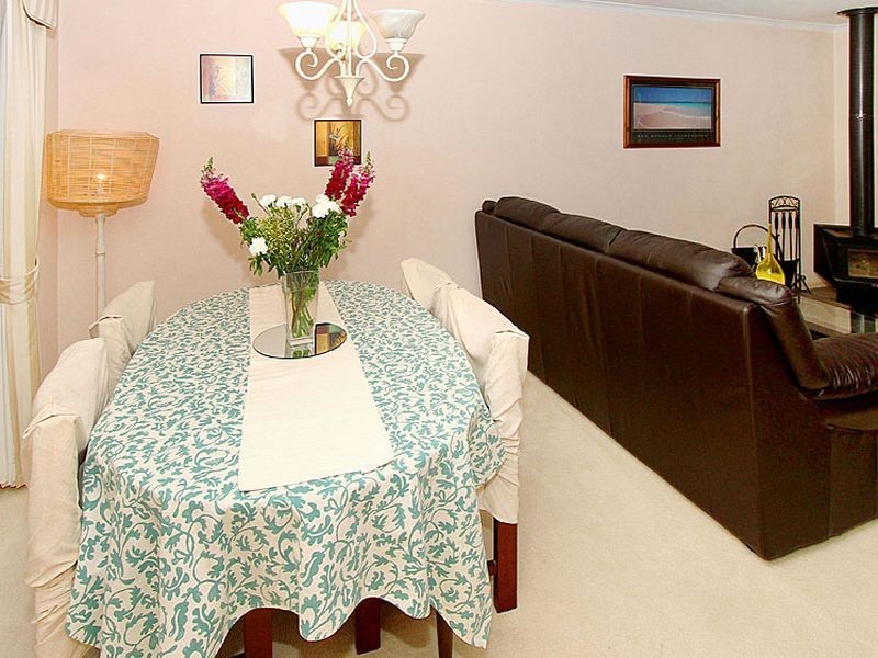 7 Burridge Close, Mill Park VIC 3082