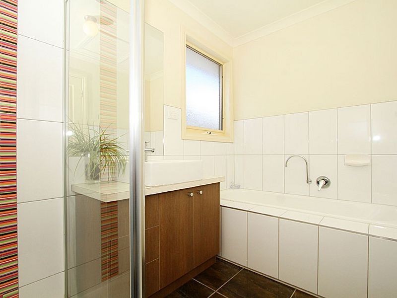 6 Cobb Street, South Morang VIC 3752
