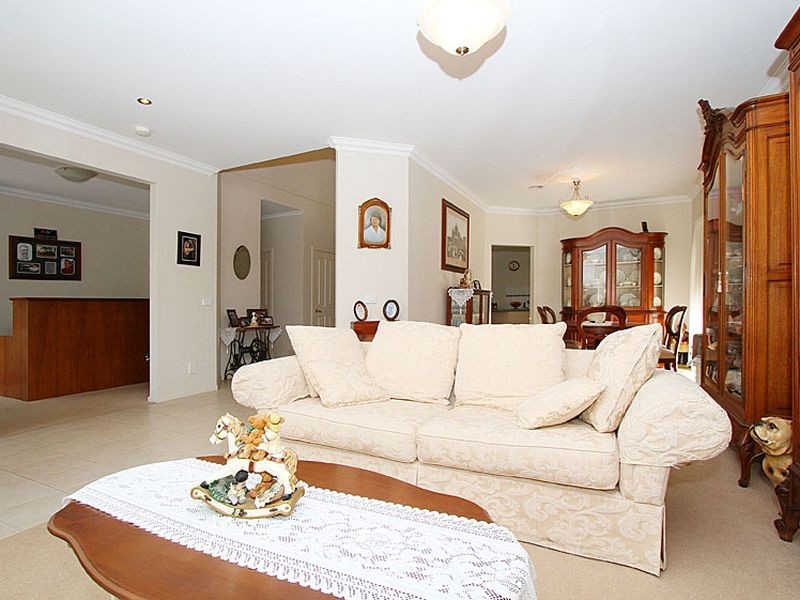 7 Topaz Grove, South Morang VIC 3752