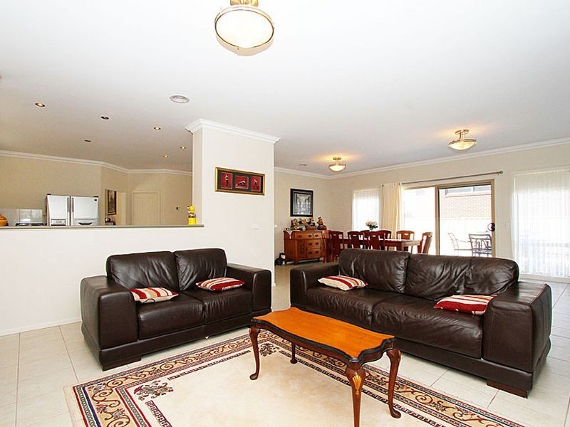 7 Topaz Grove, South Morang VIC 3752