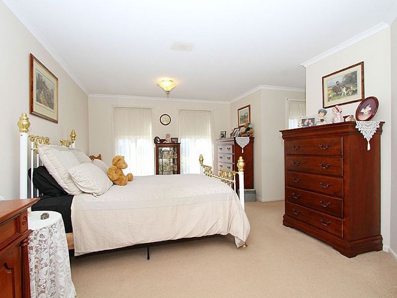 7 Topaz Grove, South Morang VIC 3752