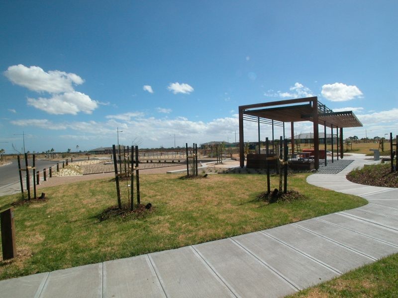Lot 1994 Eynesbury View, Wollert VIC 3750