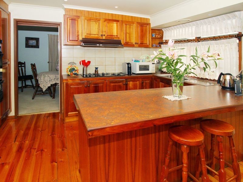 8 Warburton Court, Mill Park VIC 3082