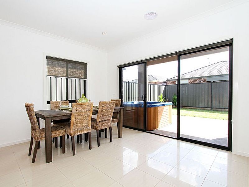 18 McCubbin Way, Mernda VIC 3754