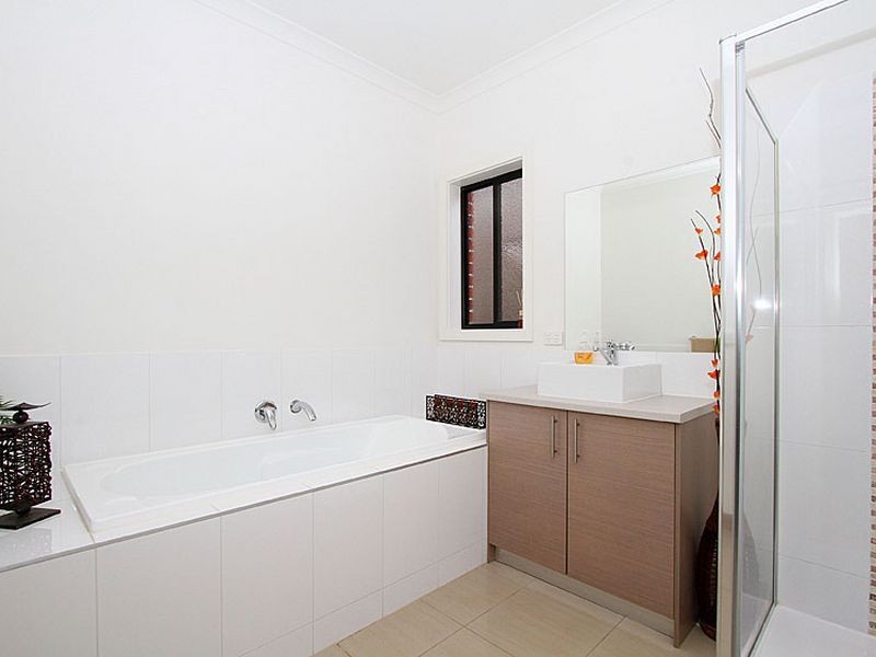 18 McCubbin Way, Mernda VIC 3754