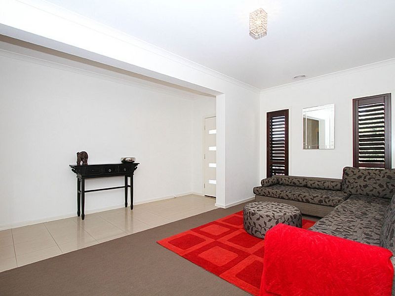 18 McCubbin Way, Mernda VIC 3754