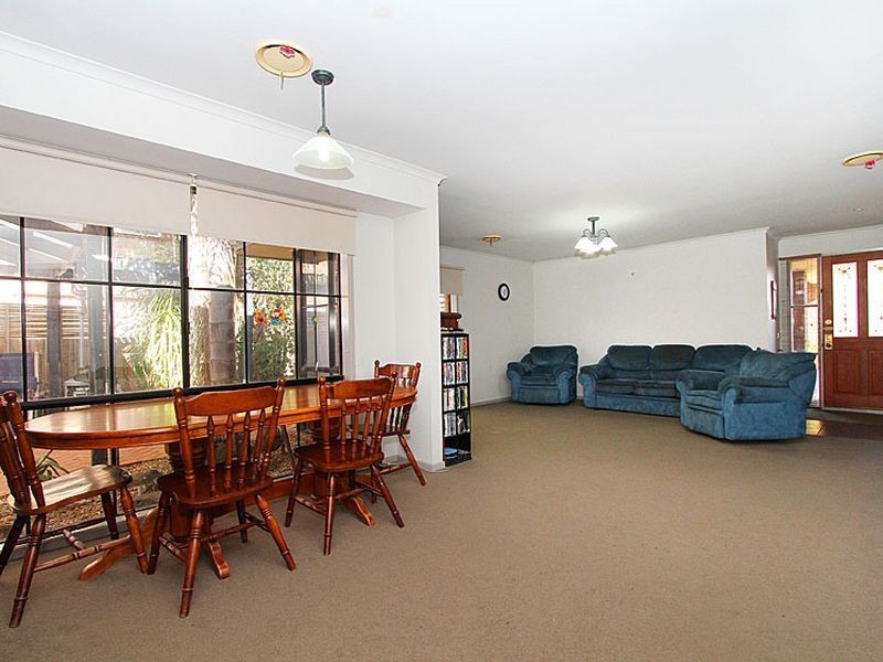 1 Wattletree Walk, South Morang VIC 3752