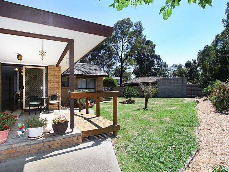 5 Wakeful  Place, Mill Park VIC 3082