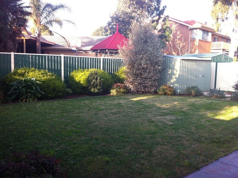 98 Pindari Avenue, Mill Park VIC 3082