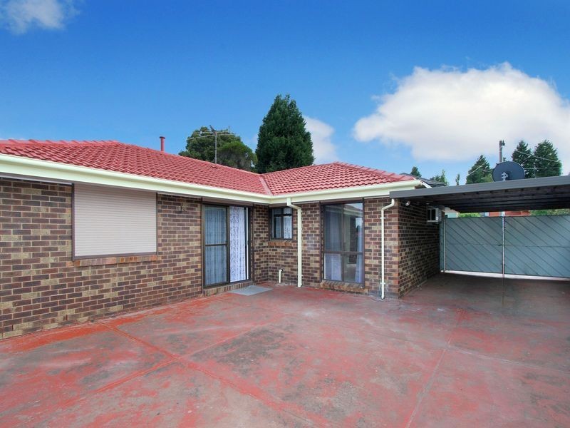 19 Foxzami Crescent, Epping VIC 3076