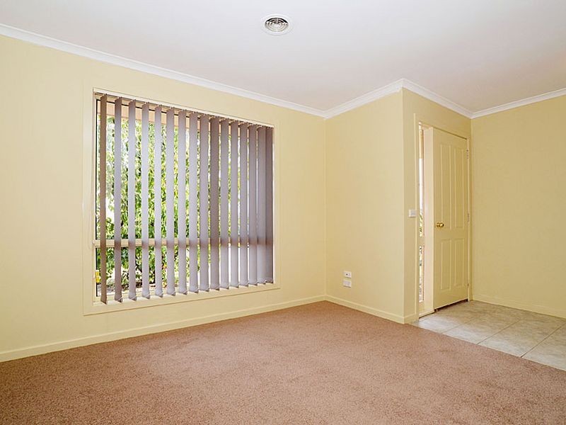 8 Serenity Way, South Morang VIC 3752