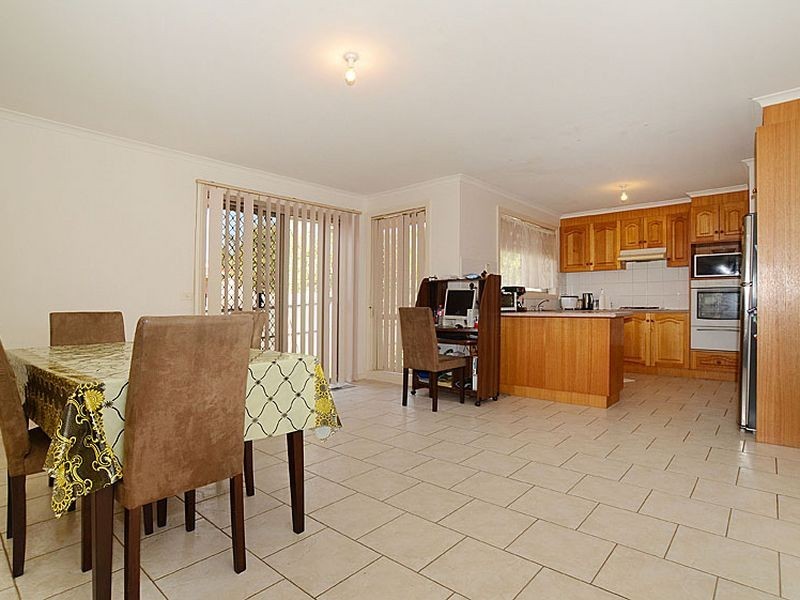 2 Kiernan Close, Mill Park VIC 3082