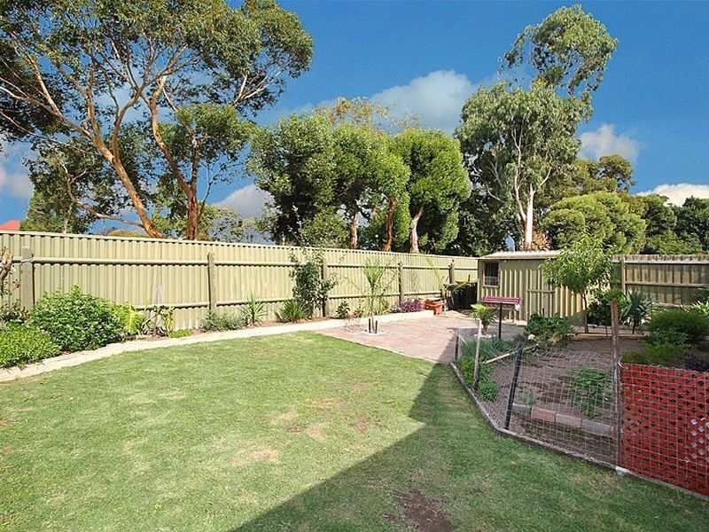 39 Streeton Circuit, Mill Park VIC 3082
