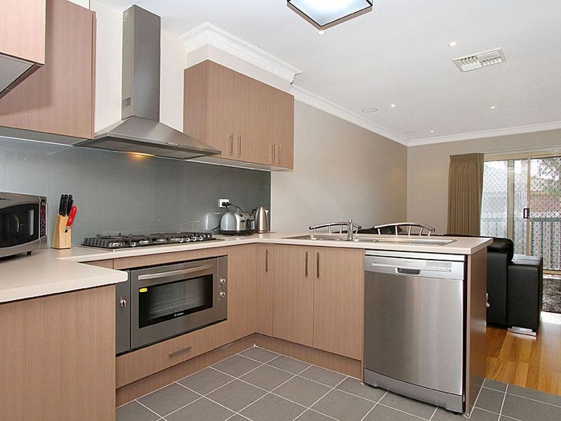 15/68-92 McKimmies Road, Lalor VIC 3075