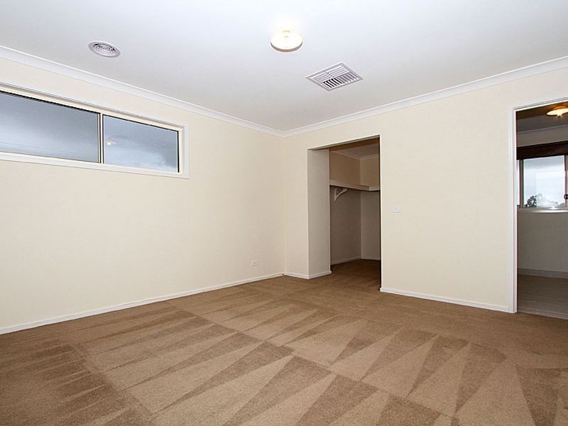 4 Danjera Place, South Morang VIC 3752