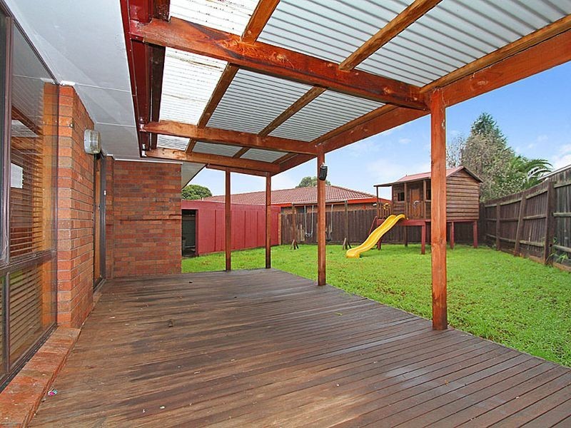 10 Scullin Court, Mill Park VIC 3082