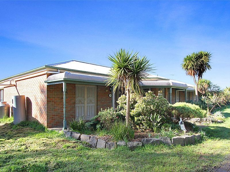 130 Summit Drive, Mickleham VIC 3064