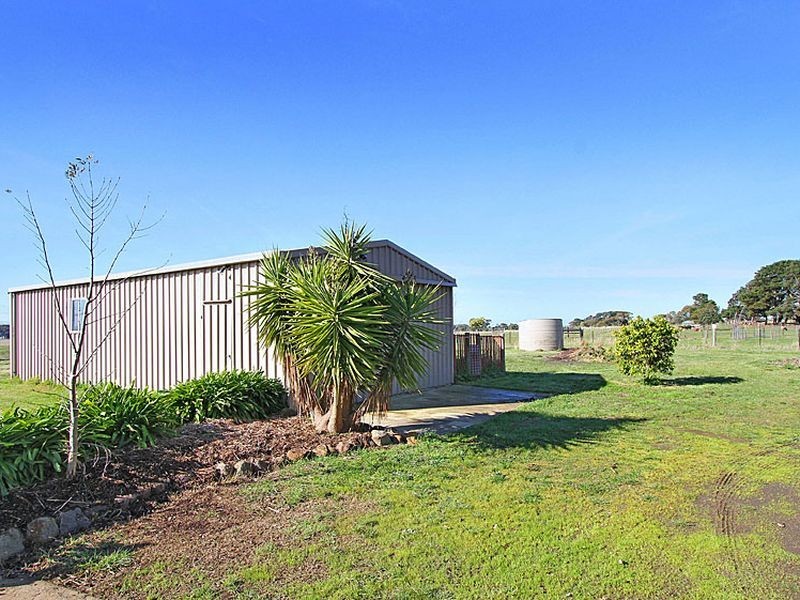 130 Summit Drive, Mickleham VIC 3064