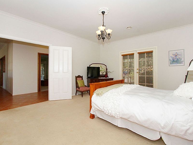 130 Summit Drive, Mickleham VIC 3064