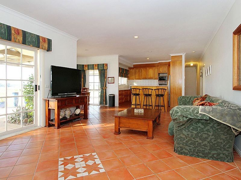 130 Summit Drive, Mickleham VIC 3064