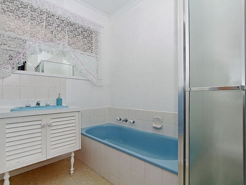 15 Canberra Grove, Lalor VIC 3075