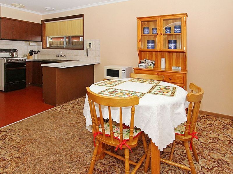 15 Canberra Grove, Lalor VIC 3075