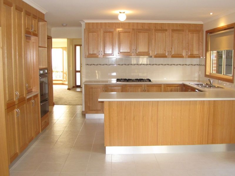 12 Koonunga Crescent, South Morang VIC 3752