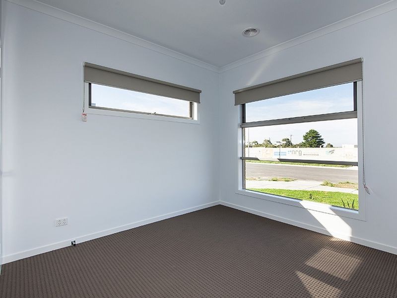 10 Jarama Boulevard, Epping VIC 3076