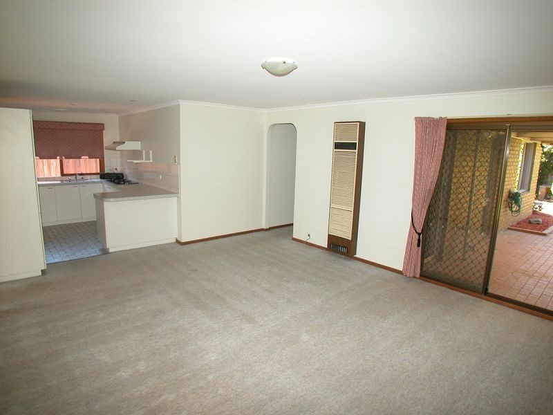 116 Prince Of Wales Avenue, Mill Park VIC 3082