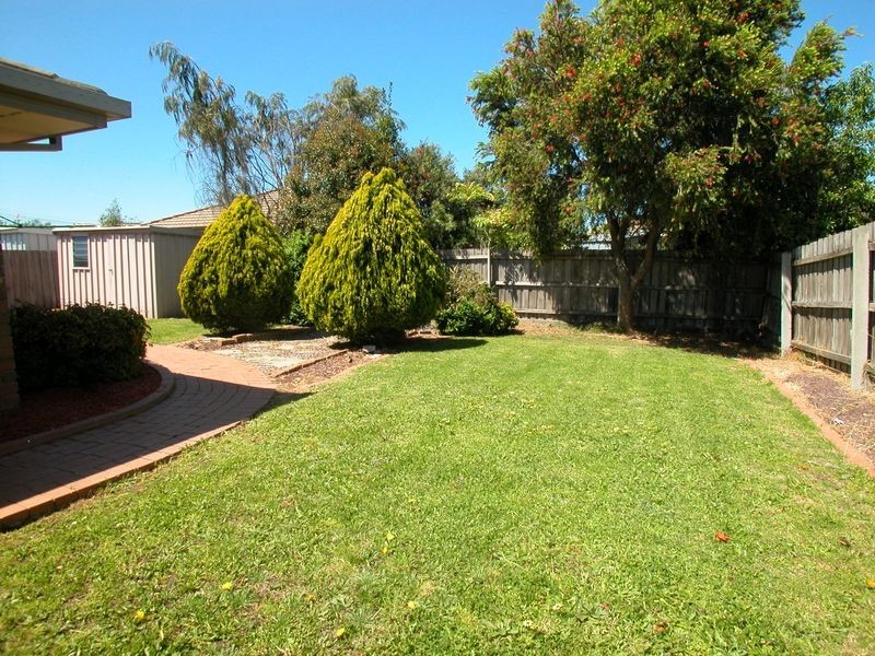 116 Prince Of Wales Avenue, Mill Park VIC 3082