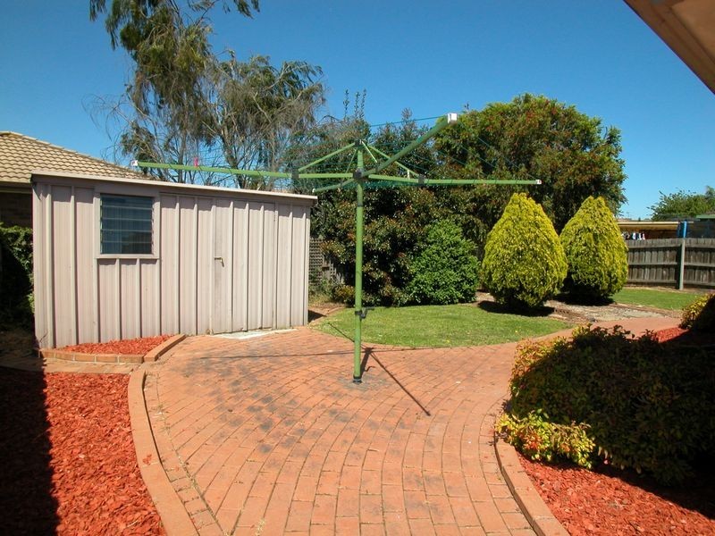 116 Prince Of Wales Avenue, Mill Park VIC 3082