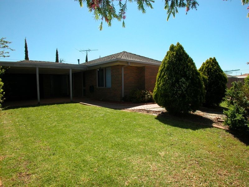 116 Prince Of Wales Avenue, Mill Park VIC 3082
