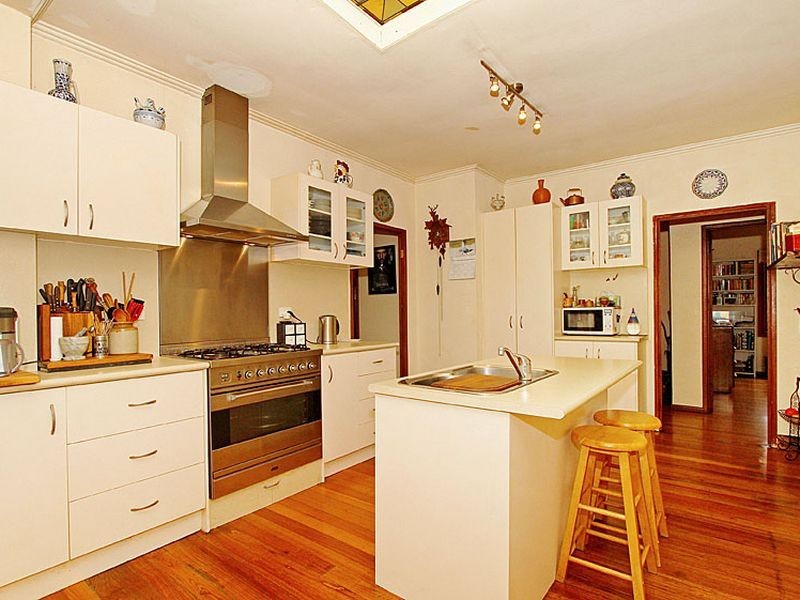 19 Castlewood Street, Bentleigh East VIC 3165