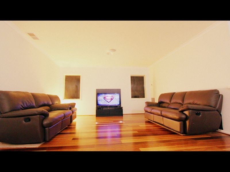 89 Bushman Way, South Morang VIC 3752