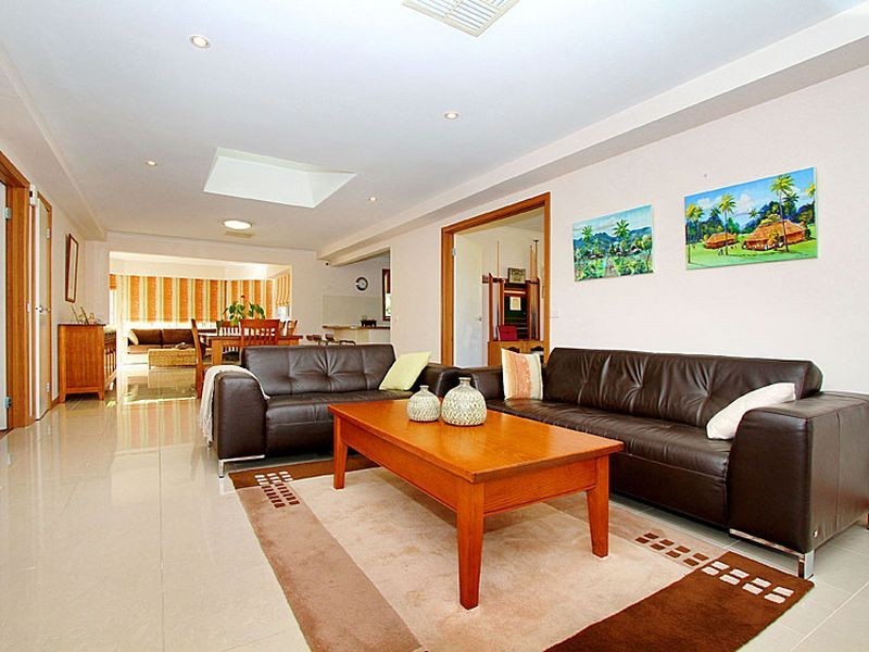 7 Burnett Court, Mill Park VIC 3082