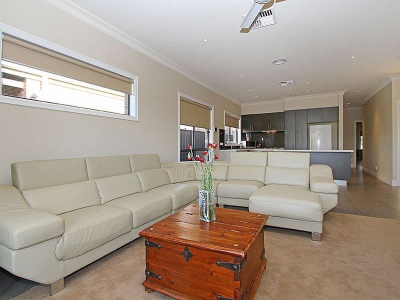 13 Grattan Street, South Morang VIC 3752