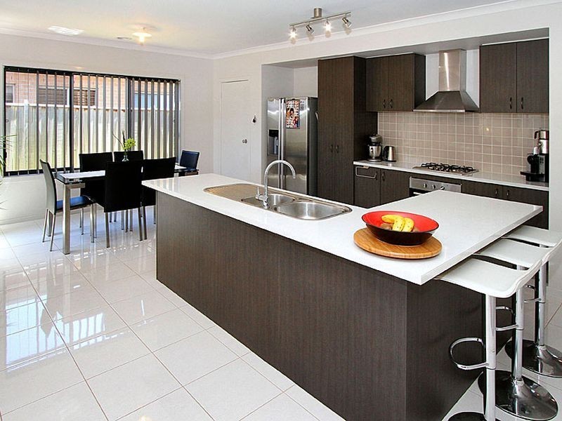 557 The Lakes Boulevard, South Morang VIC 3752