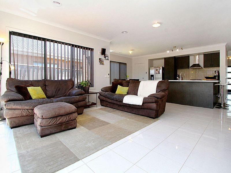 557 The Lakes Boulevard, South Morang VIC 3752