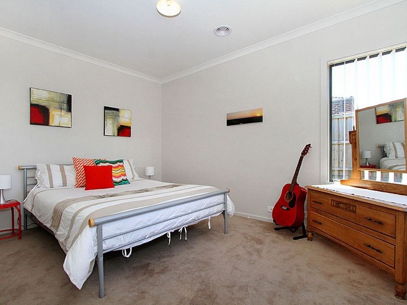 557 The Lakes Boulevard, South Morang VIC 3752