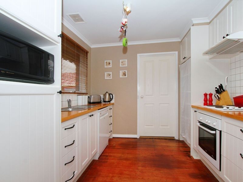 46 Madigan Crescent, Mill Park VIC 3082