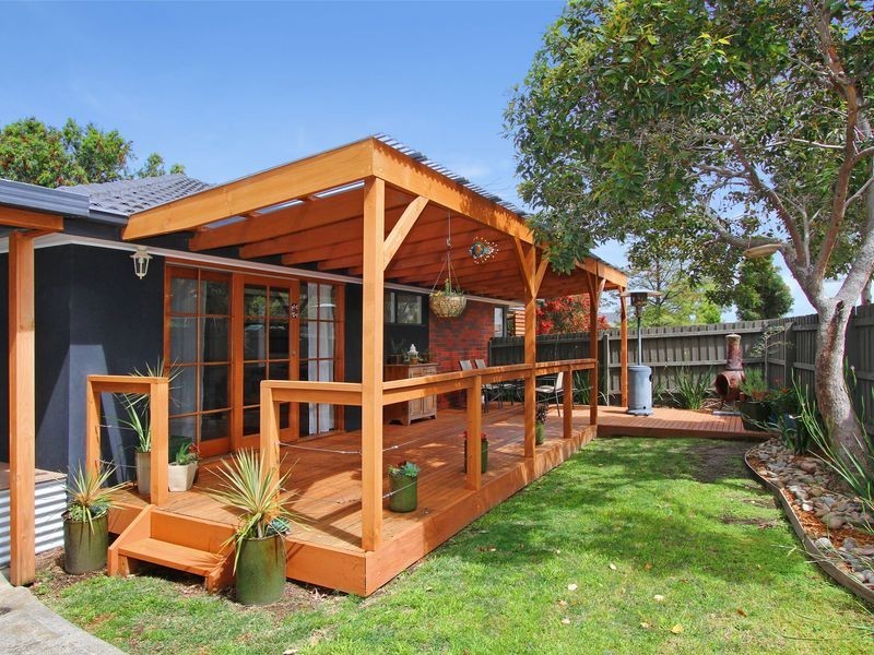 46 Madigan Crescent, Mill Park VIC 3082