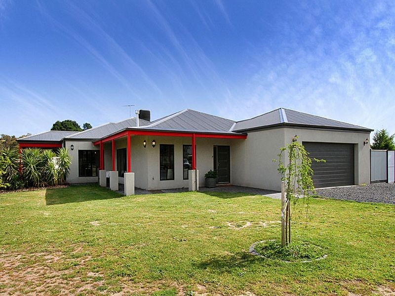 11-12 Cordell Court, Whittlesea VIC 3757
