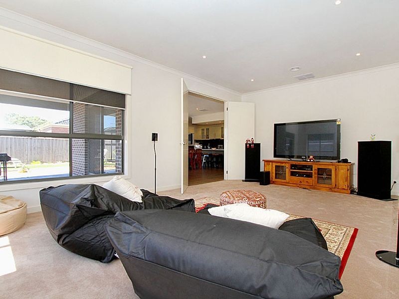 1 Lang Lang Way, Mernda VIC 3754